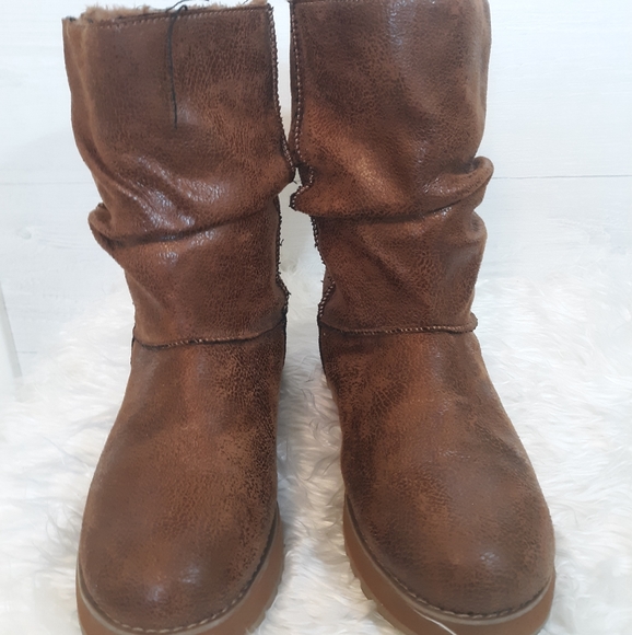 Skechers Australia faux fur lined boots sz 8 - Picture 4 of 7